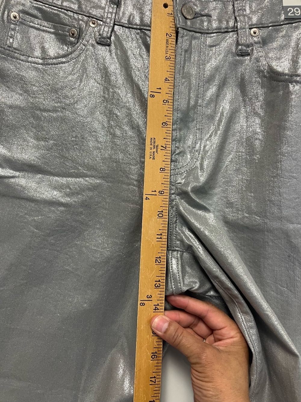 GAP Metallic Cotton Blend Silver Metallic Mid Rise Longline Shorts Sz. 29/8R NWT - Picture 5 of 10